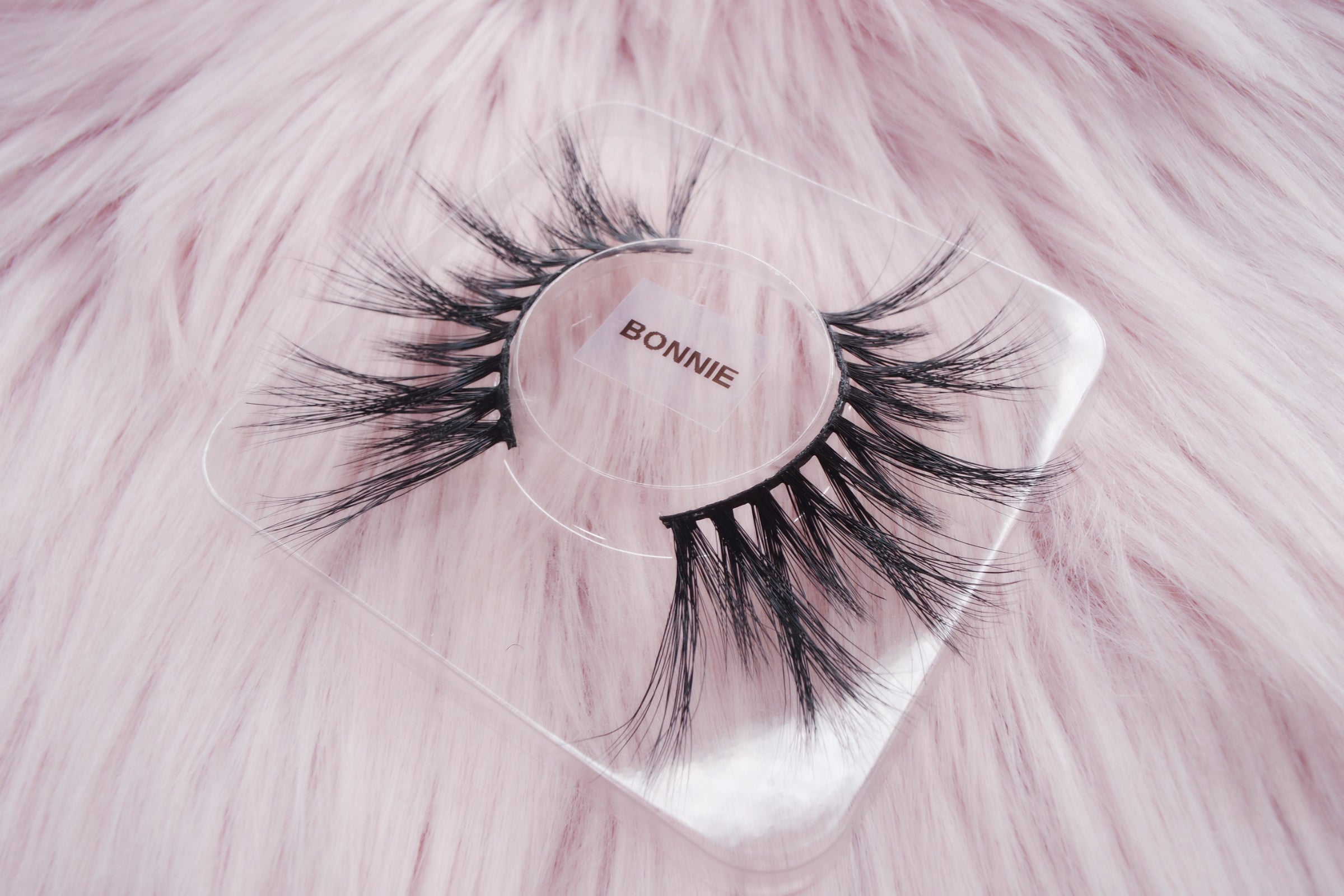 Bonnie (25MM Lashes) – Pretty By Nikki
