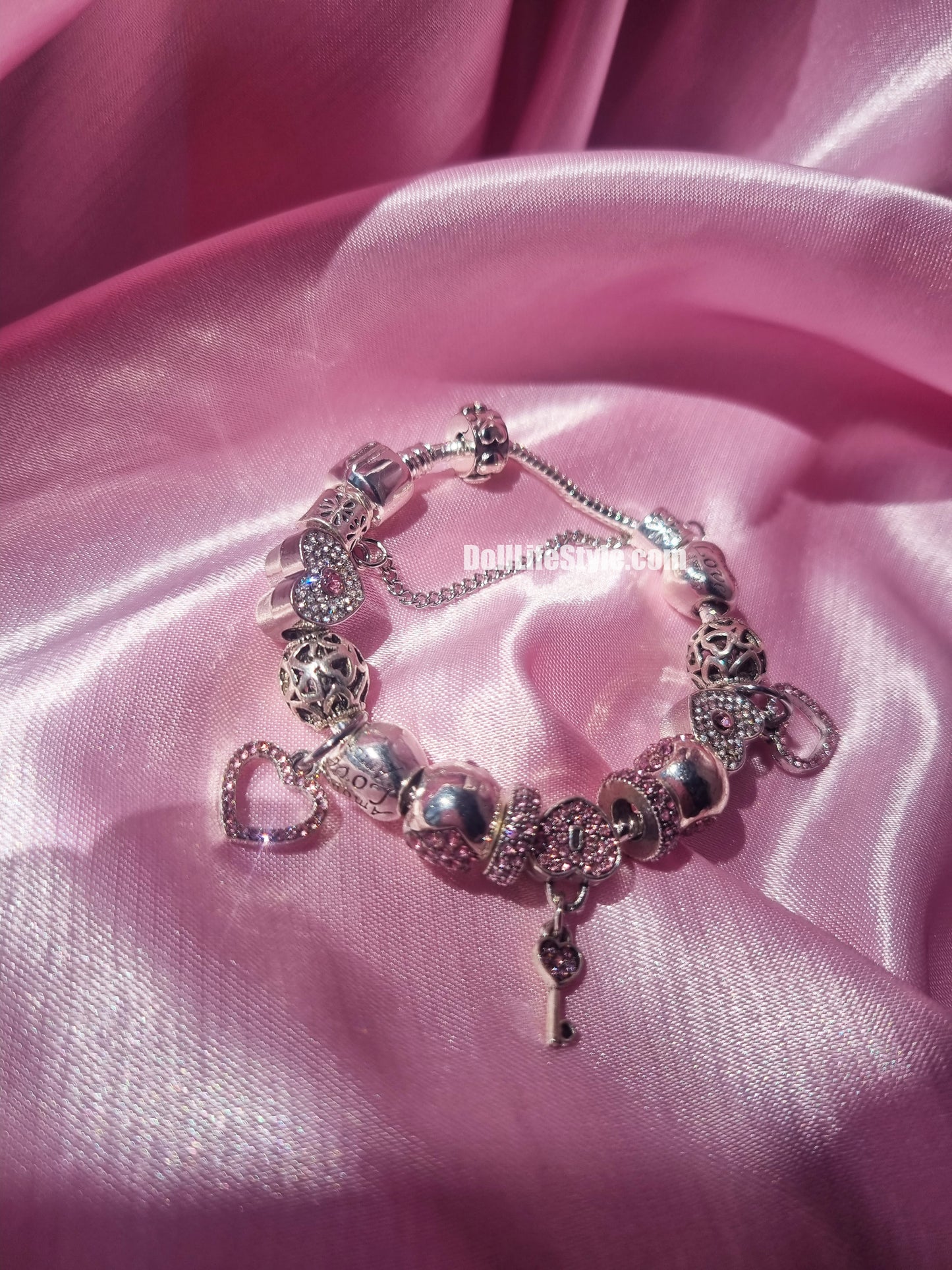 Handmade Pink Crystal Hearts 💖 Silver Chain Charm Bracelet