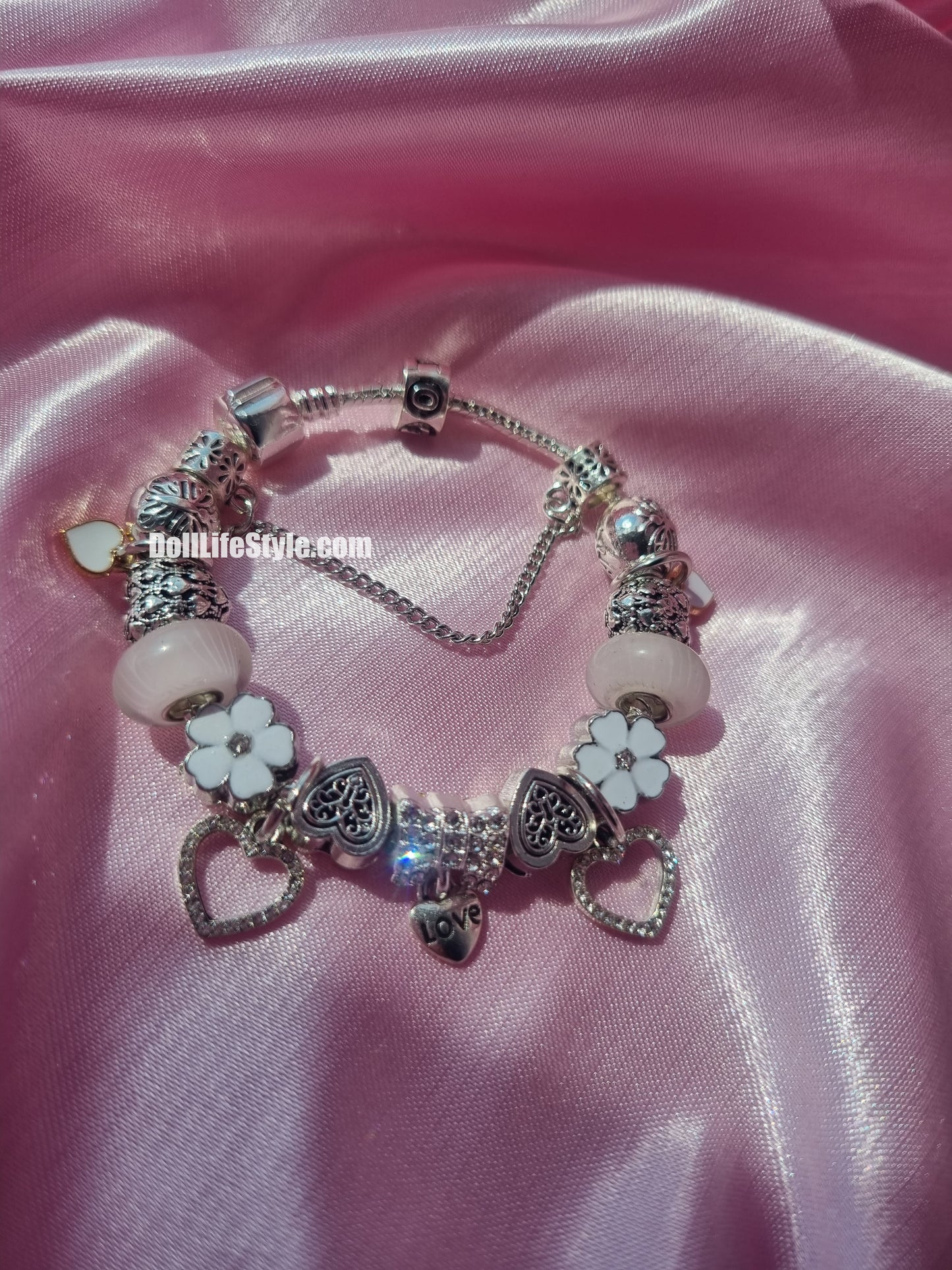 Handmade White Sakura💮 Silver Chain Heart Charm Bracelet